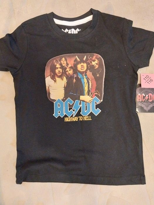 Продам фірмову дитячу футболку AC/DC