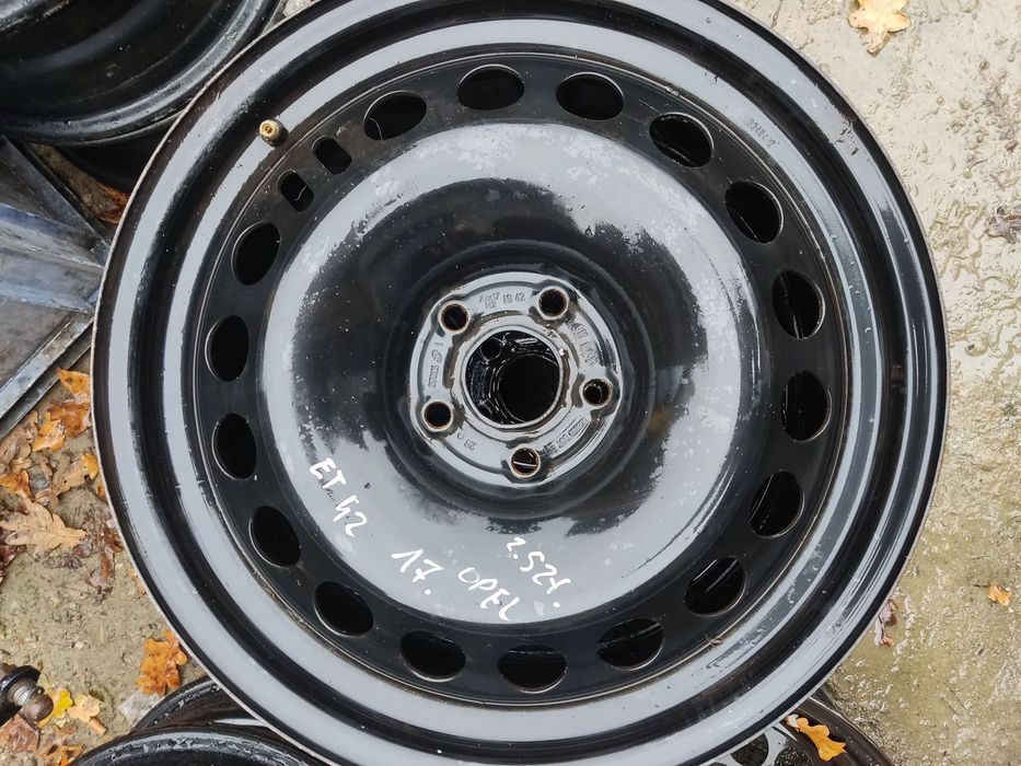 Felga stalowa Opel Ampera-e Astra IV J Mokka 17 cali ET42 2170105 5x105 7Jx17H2