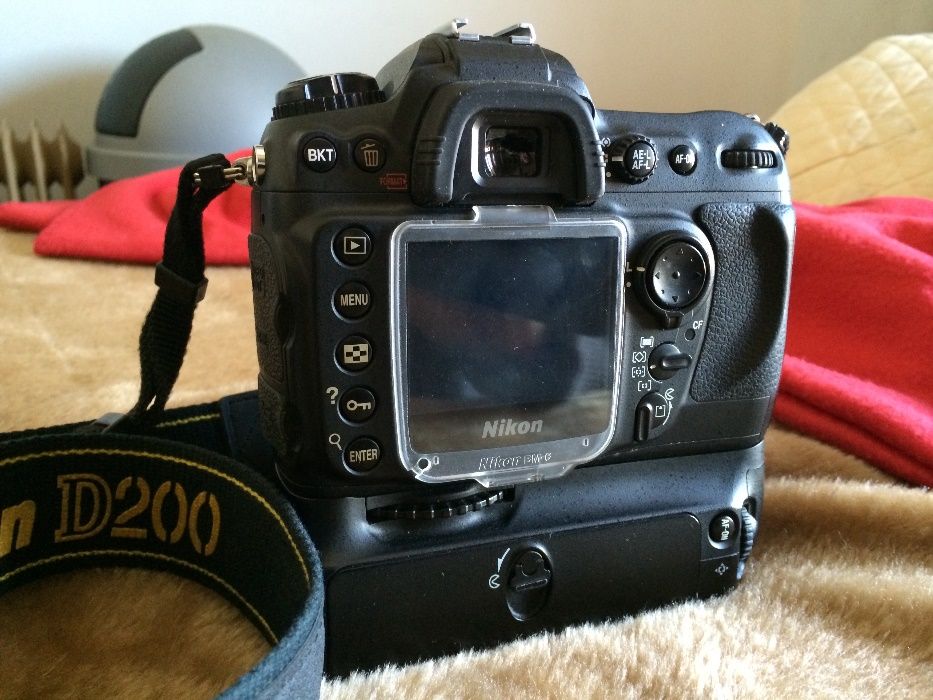 Nikon D200 + Sigma 18-50 f3.5-5.6 DC