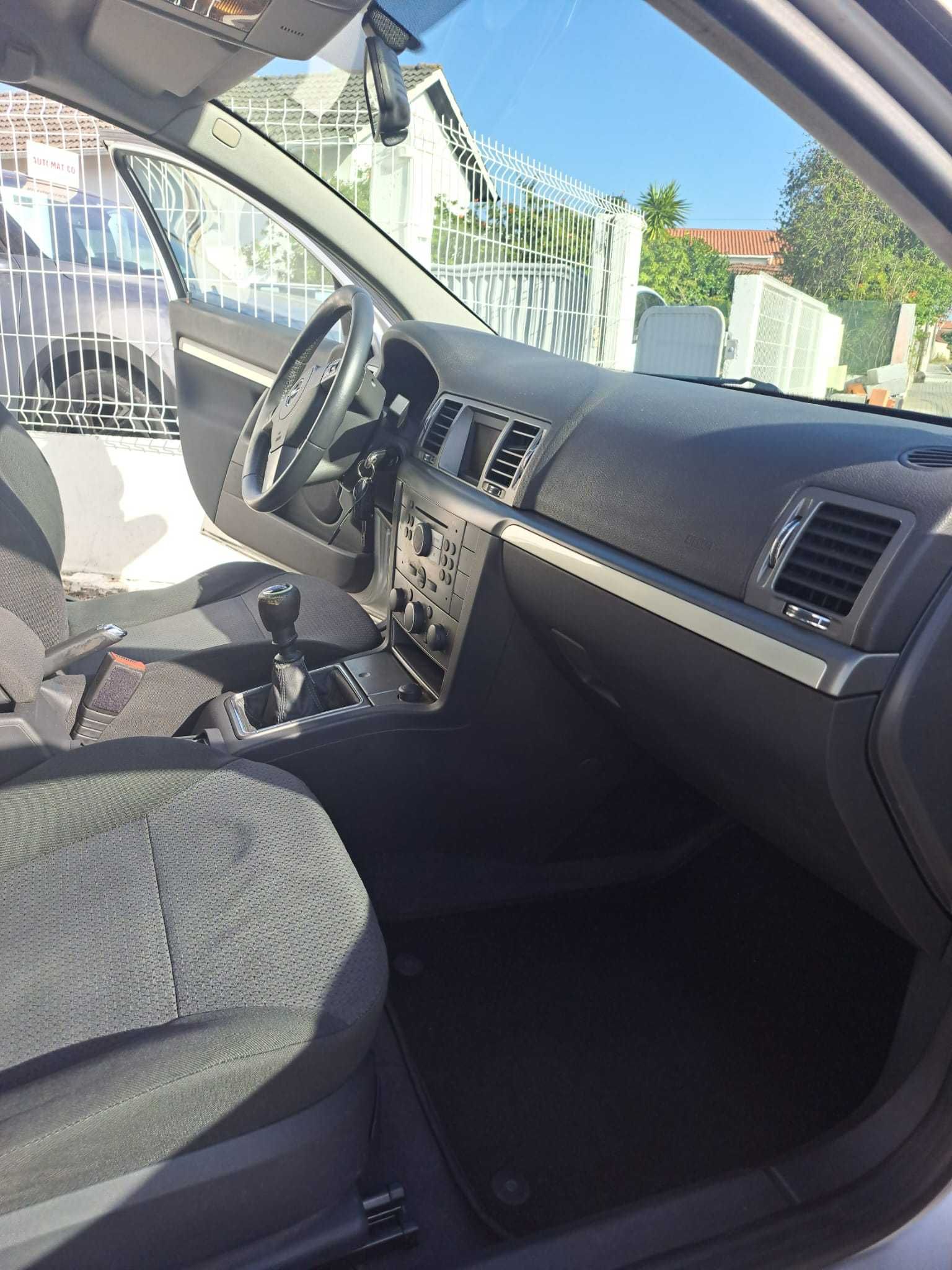 OPEL VECTRA C GTS 1.9 CDTI