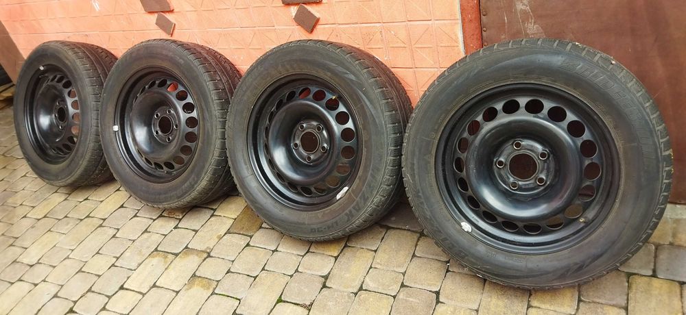 R16 Volkswagen-Seat-Audi A4-A6-Mersedes-Skoda-Резина 225-55 зима