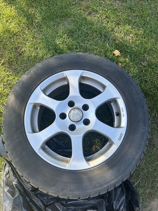 Koła 225/55 R16 alufelgi z oponami zimowymi VW AUDI SKODA