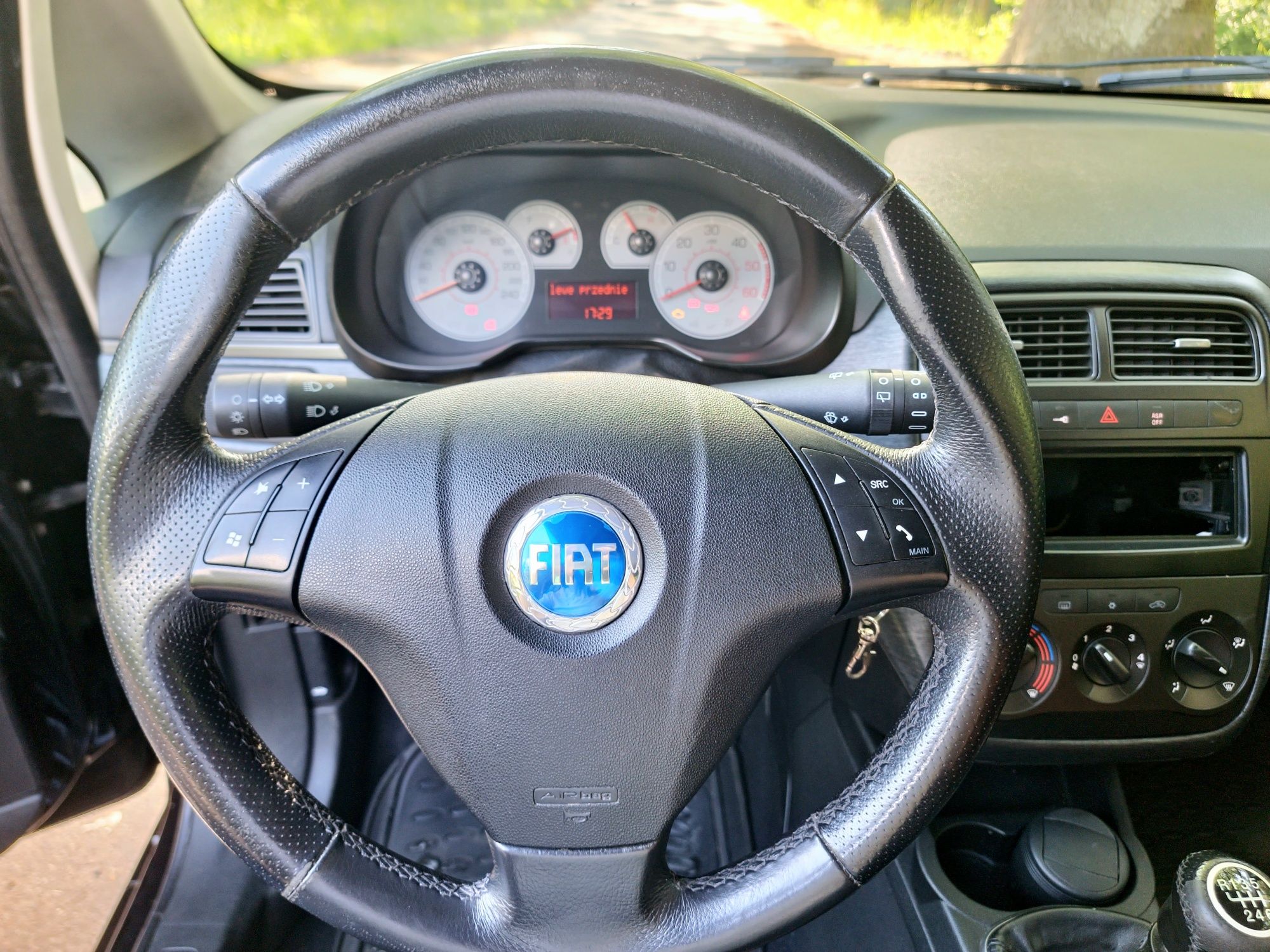 Fiat Grande Punto 1.3MultiJet-(OPIS) 2kpl kół