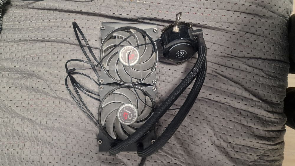 MasterLiquid ML240 RGB