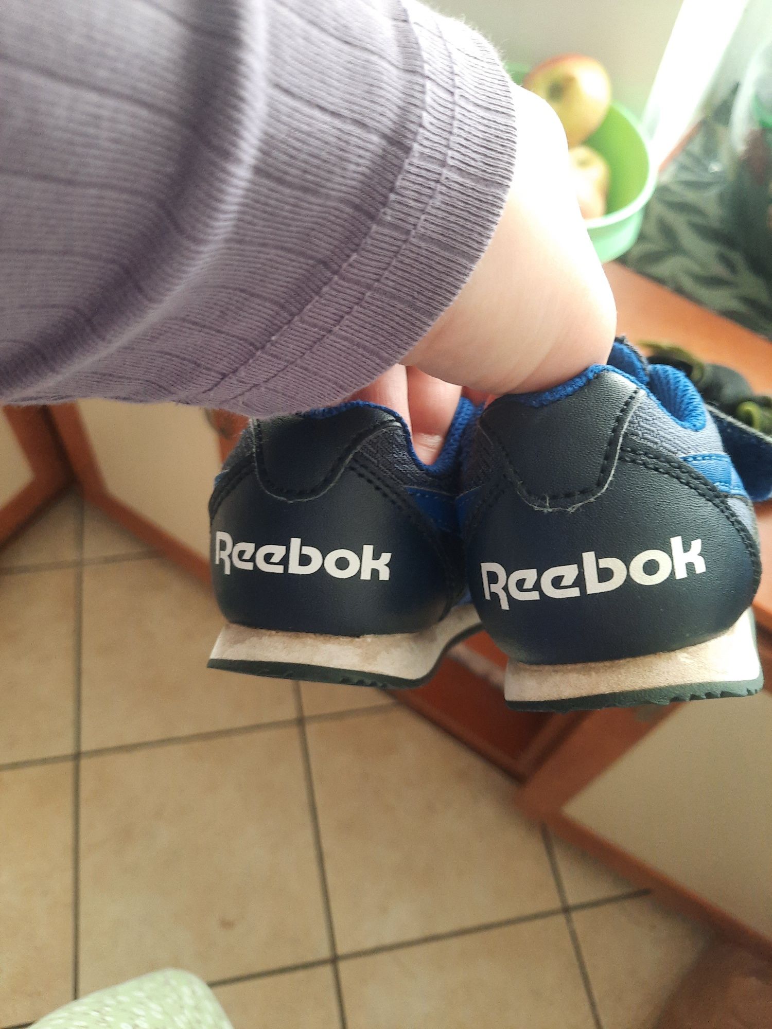Adidaski chłopięce 22 Reebok
