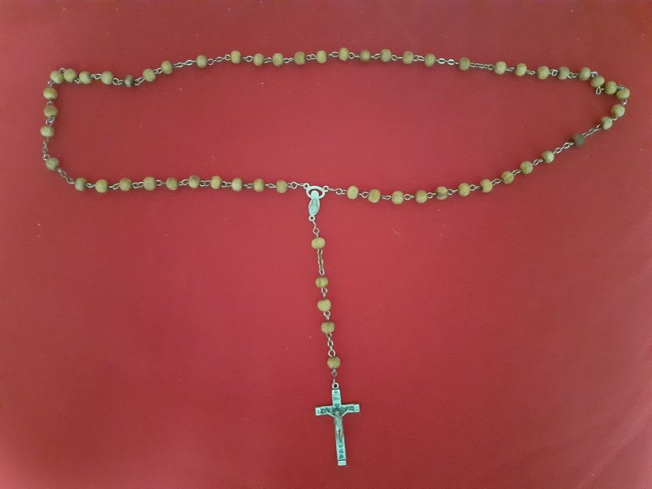 Różaniec  z Erusalimy  w podelku