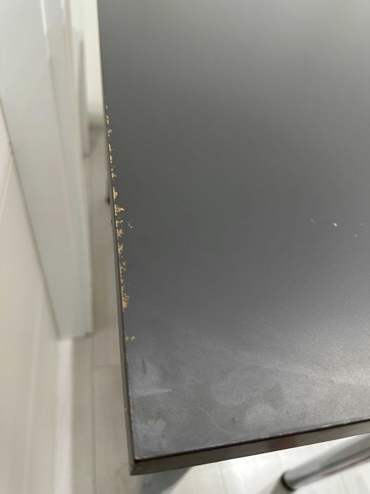 Stół na wysokich metalowych nogach 110 cm H - wystawy, targi, warsztat