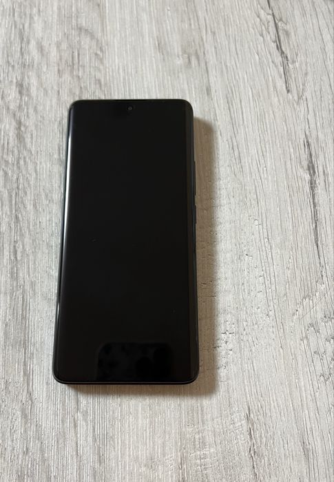 ПРОДАМ новий телефон Redmi Note 13 Pro + 5G на 256 gb