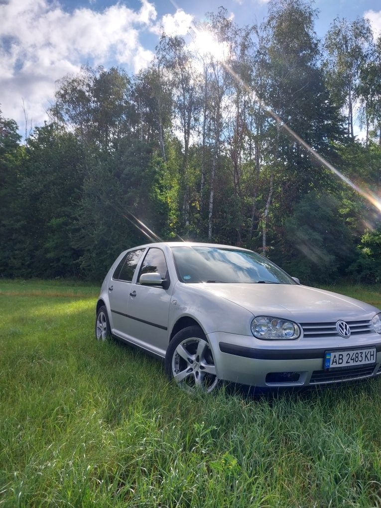 Volkswagen  Colf 4