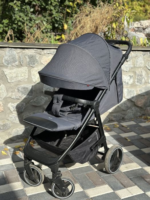 Продам дитячу коляску Carrello Bravo