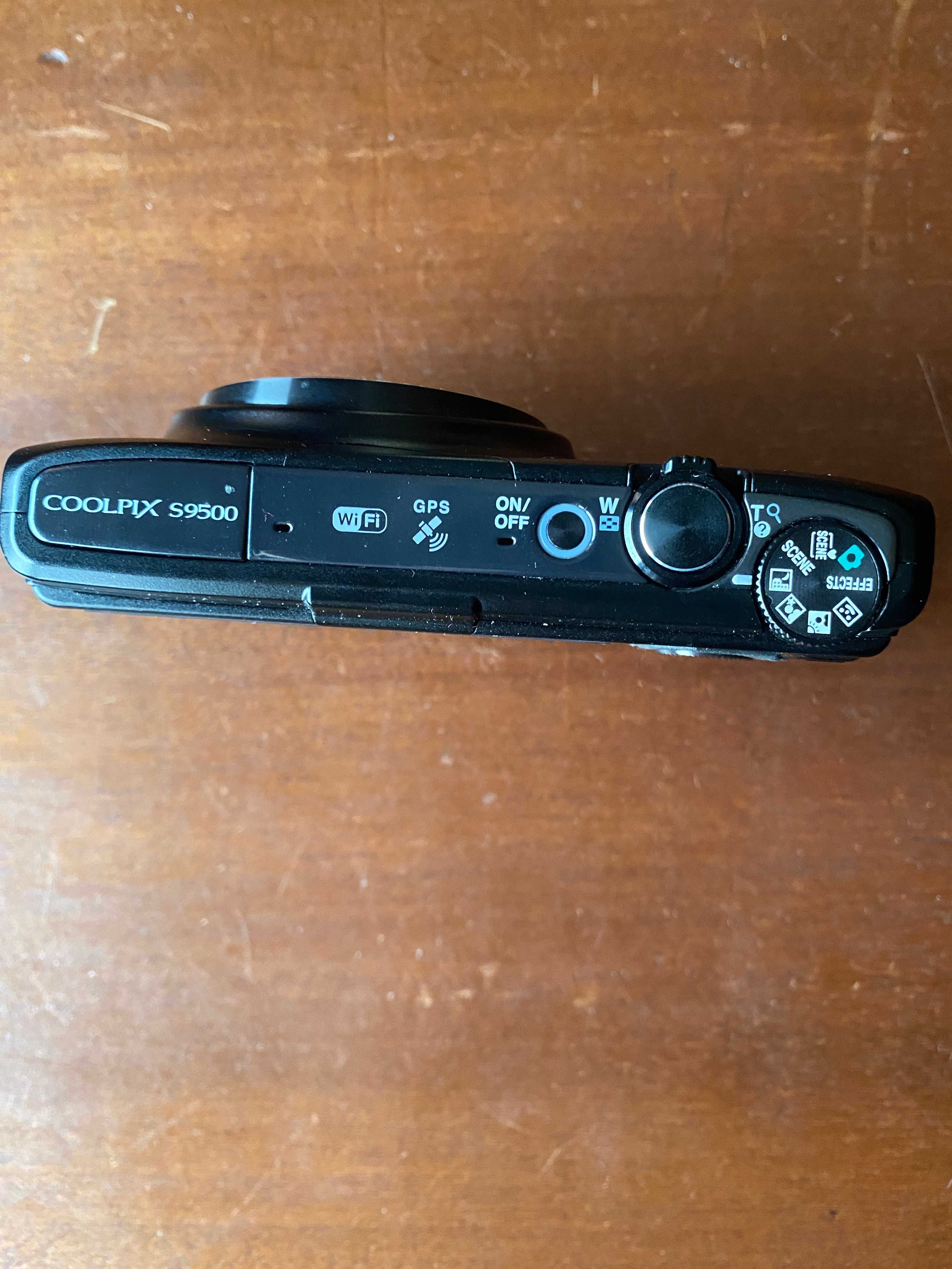 Nikon Coolpix 9500