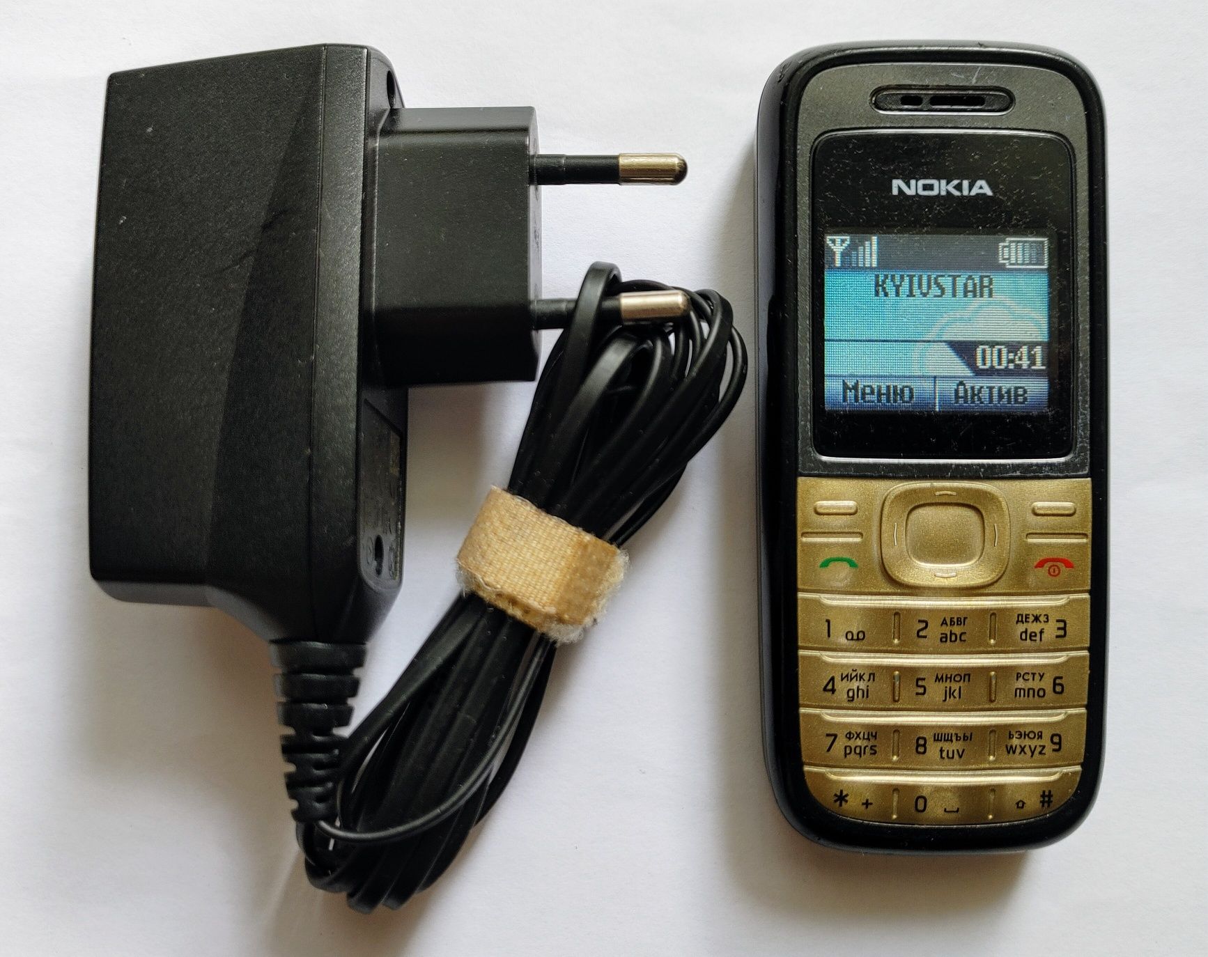 Nokia 1208 телефон