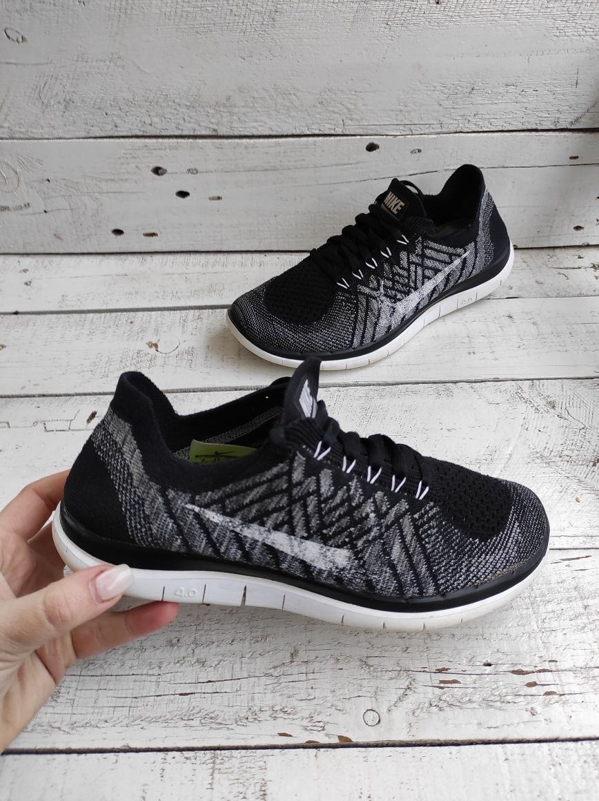 легкие фирменные кроссовки Nike 4.0 flyknit 39p.