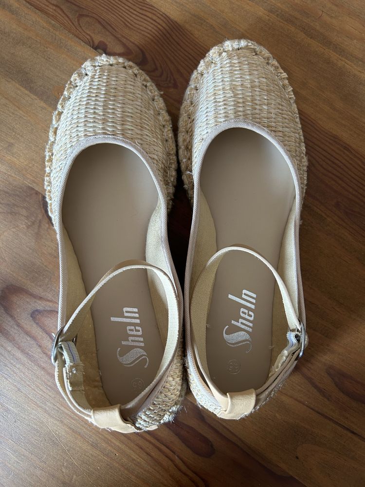 Sapatos Alpercatas Shein