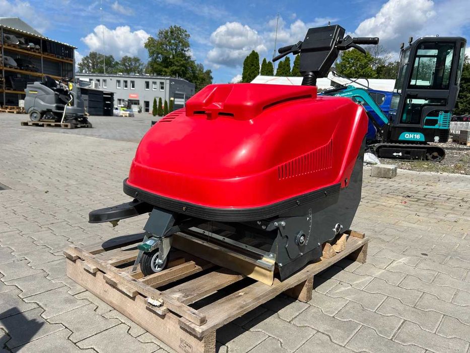 zamiatarka OERTZEN LION 8000 ME/3