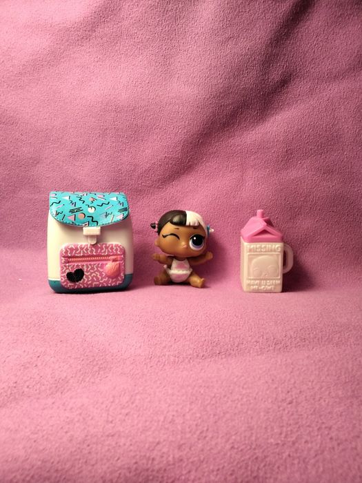 Laleczka Dzidziuś LOL z plecakiem