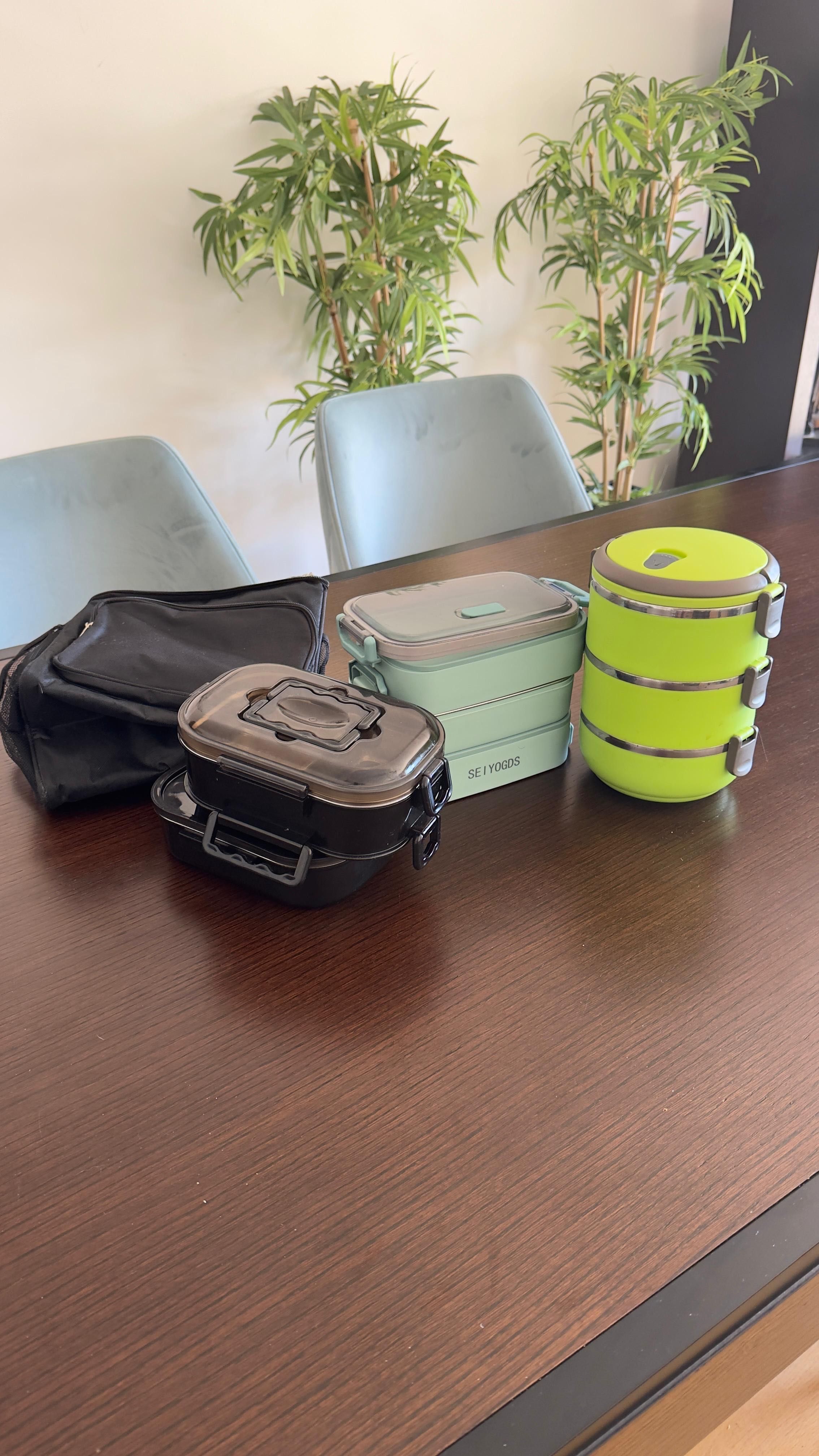 3 marmitas + mochila térmica para refeições