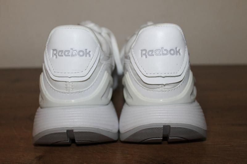 Оригінальні кросівки reebok classic legacy az, 43 розмір