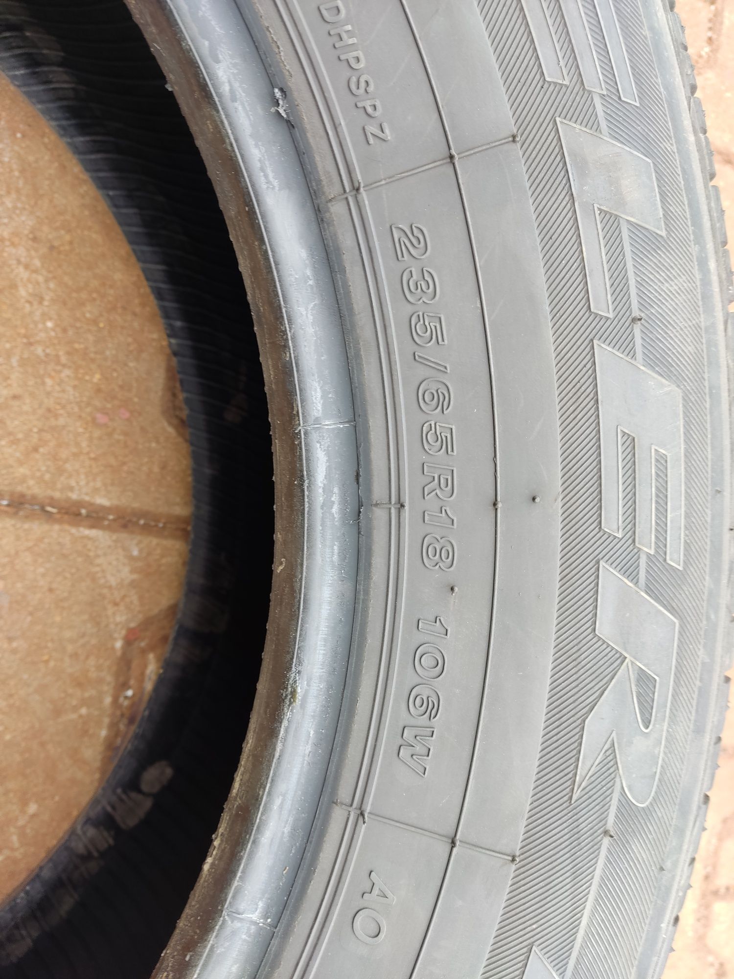 Opony 235/65 R18 Bridgestone