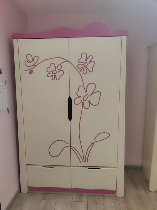 Zestaw mebli dla księżniczki