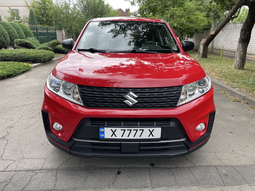 Продам Suzuki Vitara 2019 года идеал по хорошей цене