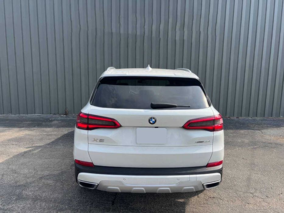 BMW X5 xDrive40i      2020