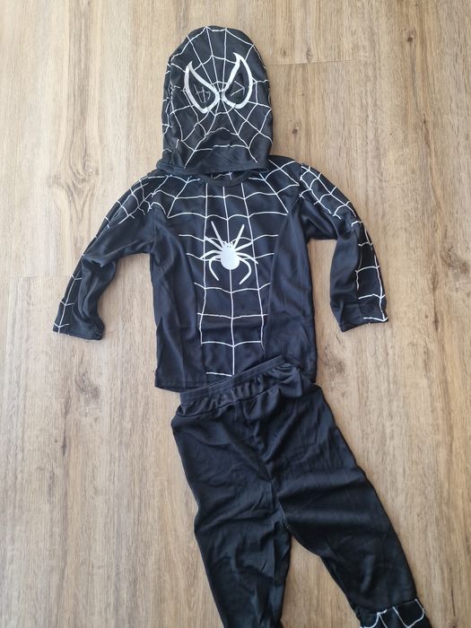 Strój Karnawałowy Przebranie kostium Superbohater 120-130