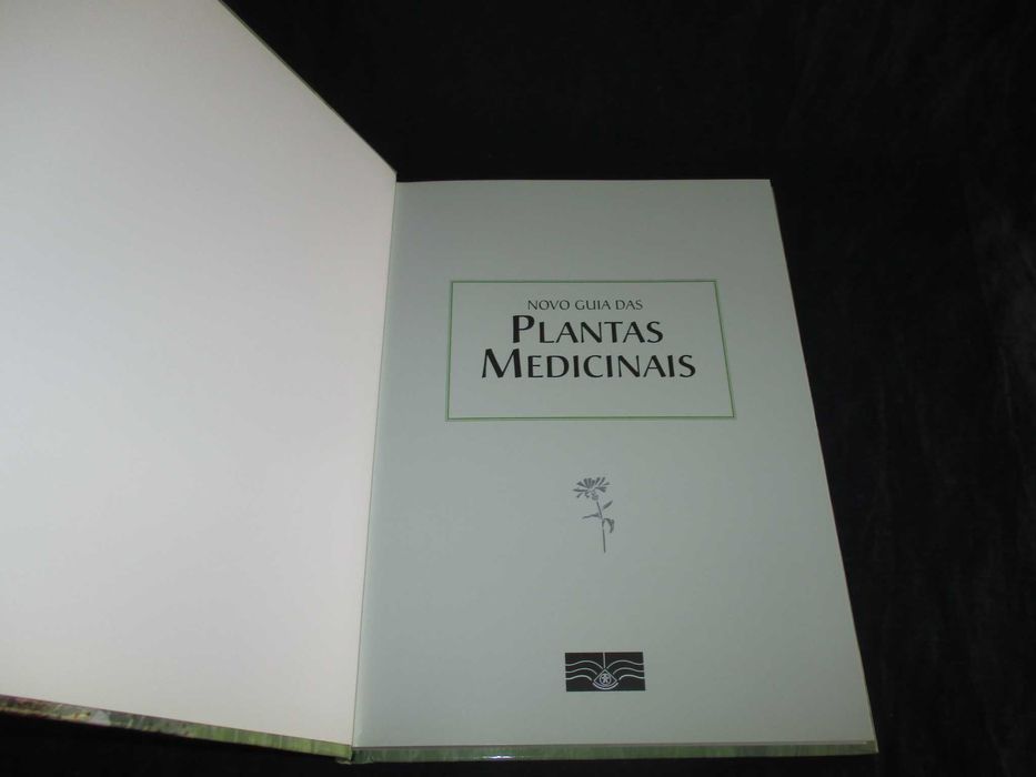Livro Novo Guia das Plantas Medicinais Ediclube