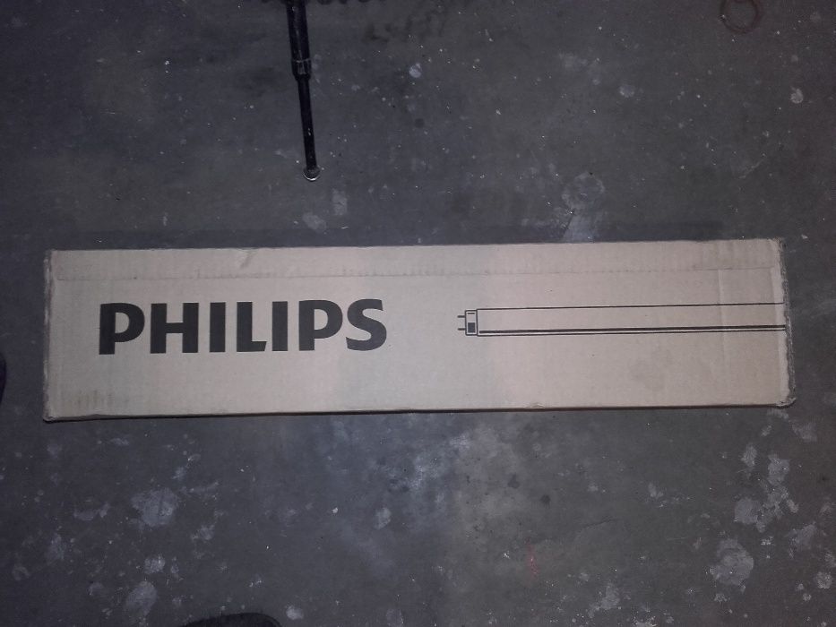 oprawa rastrowa GTV 4x18W , świetlówki Philips TL-D Super 80 18W/830