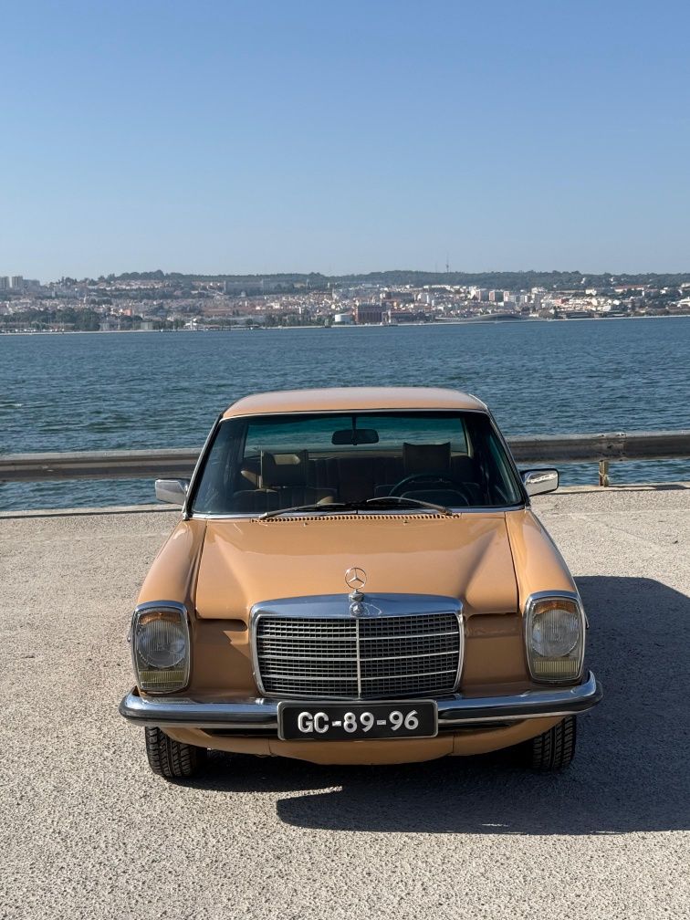 MERCEDES 220/8 1973