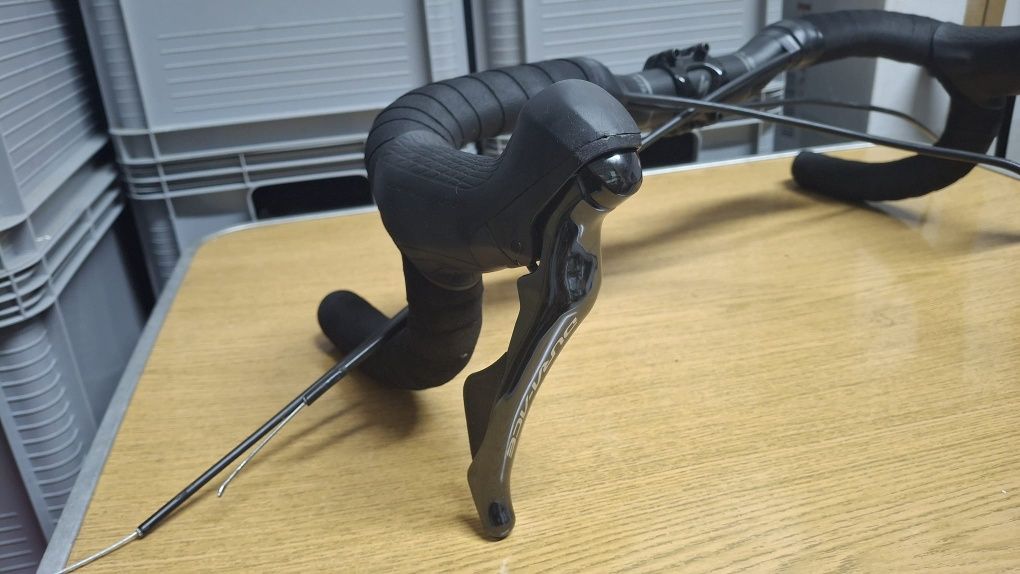 Kokpit + klamkomanetki Shimano DURA ACE 9100 2x11s
