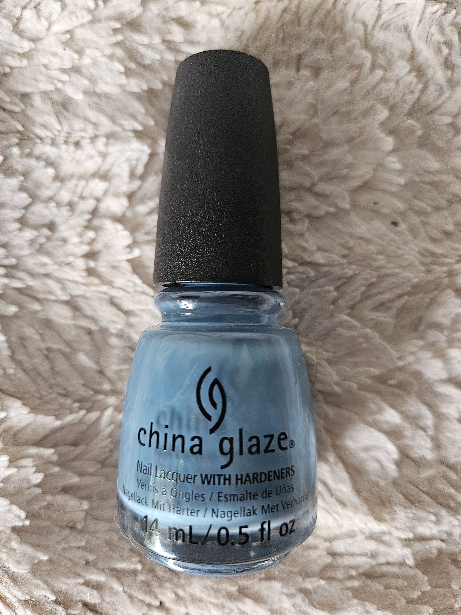 China Glaze, lakier niebieski