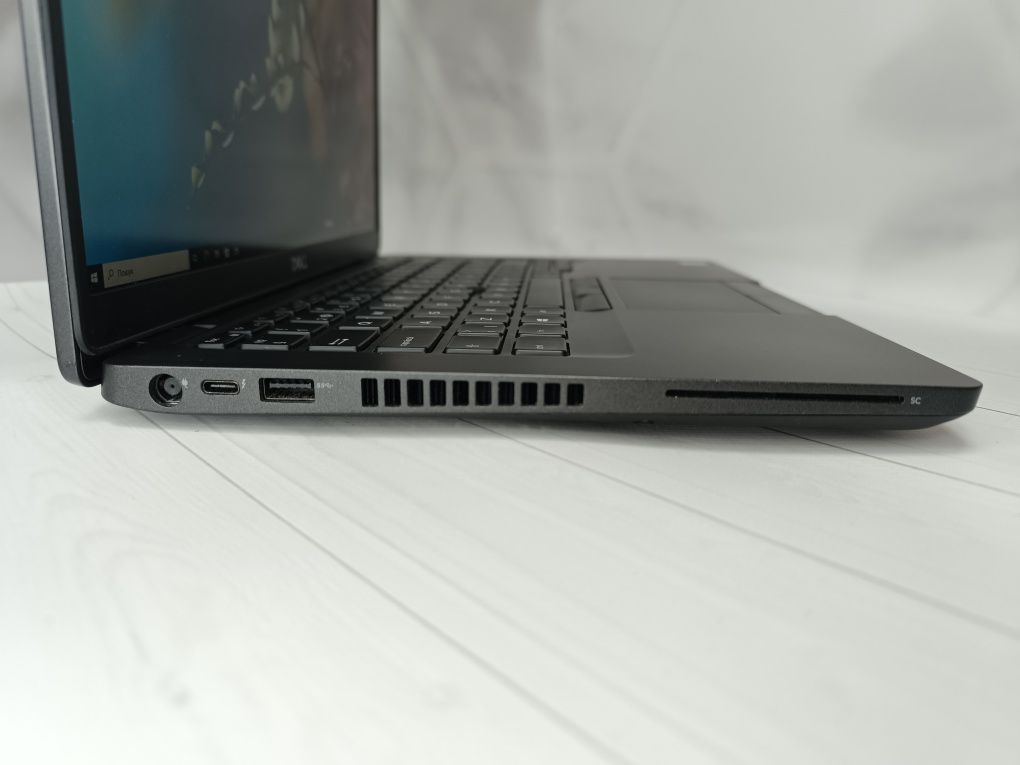 Ноутбук Dell Latitude 5400/i5-8365U/8 ГБ DDR4/SSD 256/14.0" IPS
