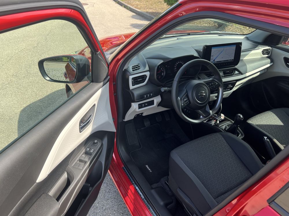Suzuki Swift 1.2 Hybrid NOWY-MODEL  Niski przebieg