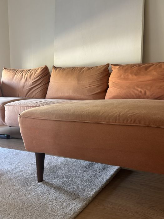 Sofá com chaise longue