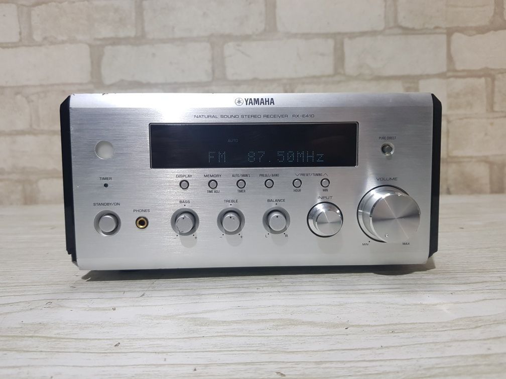 FM/AM  Стерео ресивер/підсилювач Yamaha RX-E410  2x65Вт