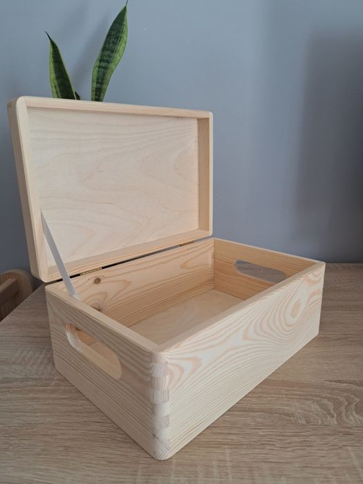 Skrzynka drewniana 30x20x13.5 z deklem i uchwytami
