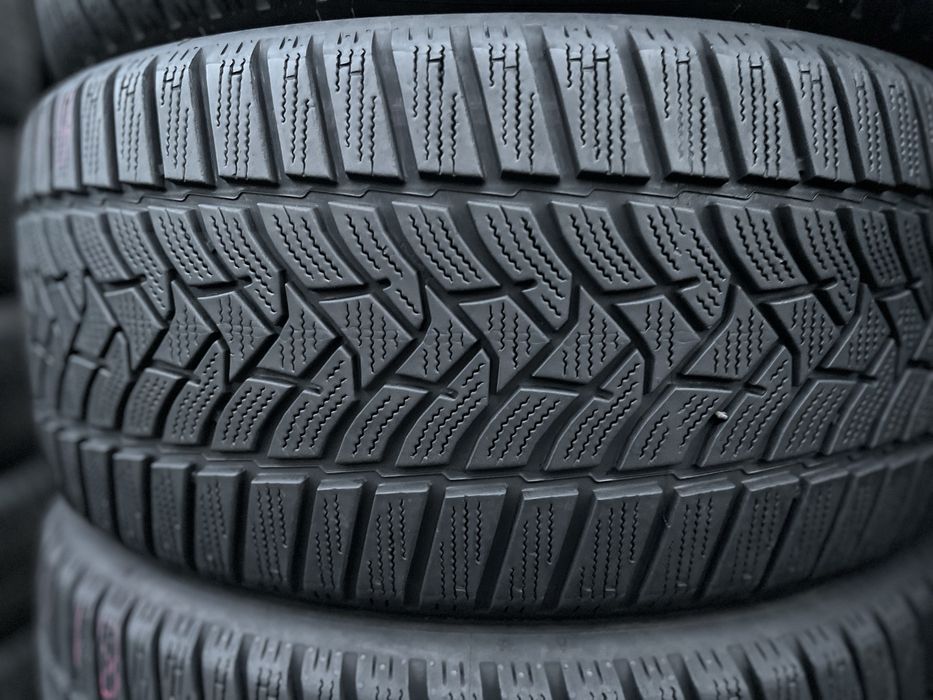 225/40/R18 (зима) Dunlop Winter sport 5
