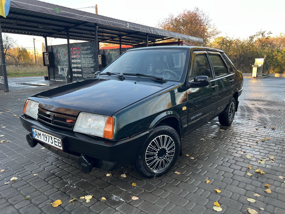 Ваз 21099 на полном ходу