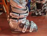 Botas de ski em bom estado