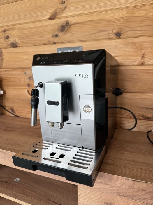 Кофемашина Delonghi