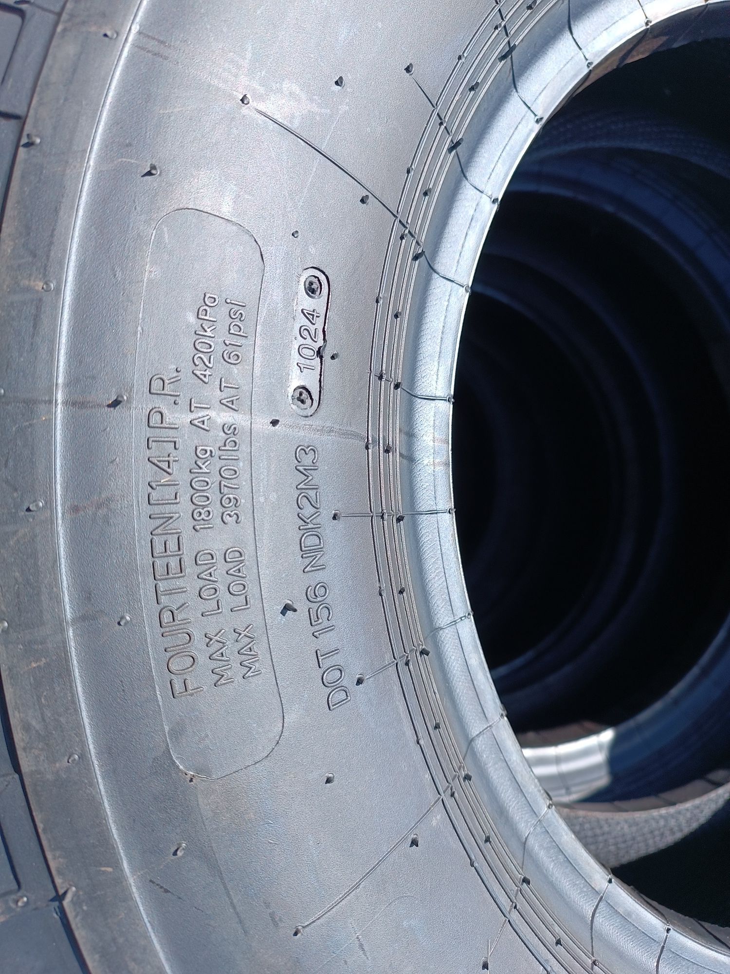 9.00-16 Forerunner opony rolnicze 9.00R16  260/95-16