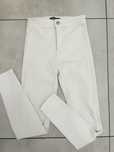 Biale spodnie Bershka xS