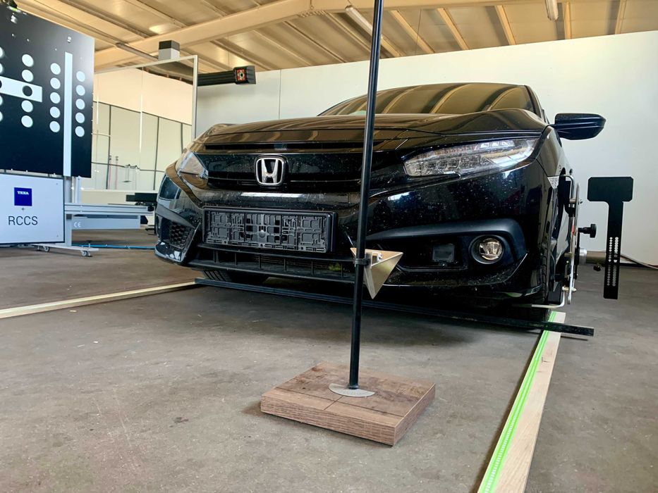 Kalibracja, regulacja radarów ACC, kamer wspom. i kamer 360 stopni