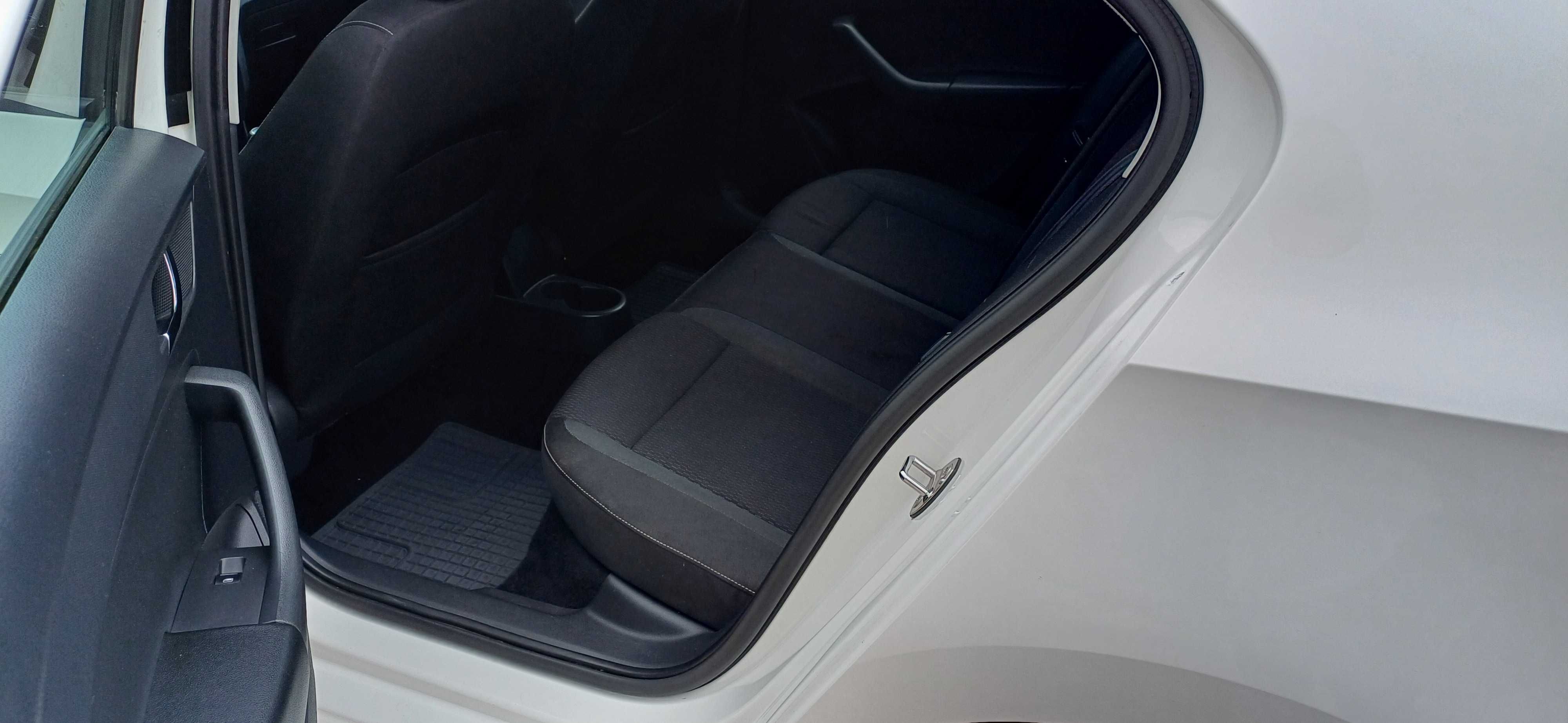 Офіційна Skoda Rapid 1.6 МРІ ГАЗ-Бензин 2013 року