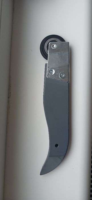 Ролік для вставки до натяжної стелі