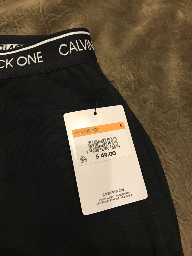 Продам женские спортивные штаны Calvin Klein