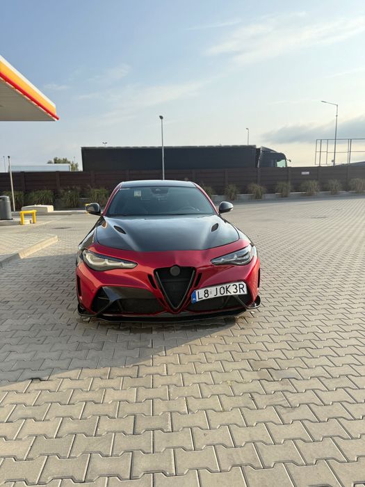 Alfa Romeo giulia quadrifoglio