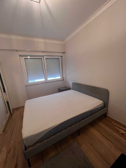 Quarto Casal num T2 Renovado em Aguálva - Cacém