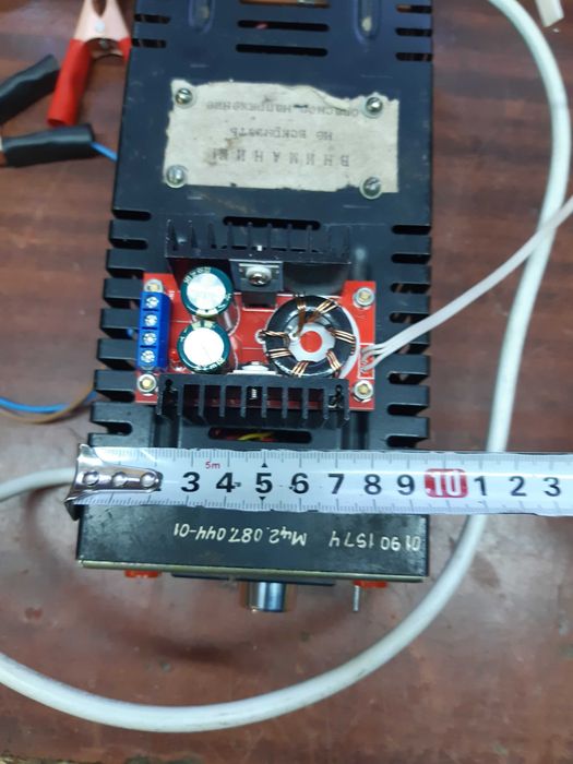 Блок питания регулируемый АС220 DC 12V-DC 35V 150 Вт с вольтметром